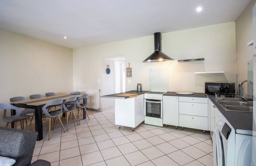 Savignac-les-Eglises Casa | La Parenthèse en Périgord – 8 huéspedes, jardín privado, Wi-Fi, centro del pueblo