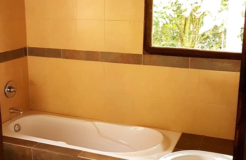 Mera Hotel | La Penal Amazon Lodge