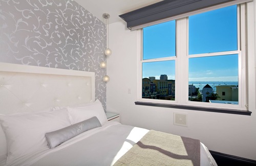 Little Italy Hotel | La Pensione Hotel