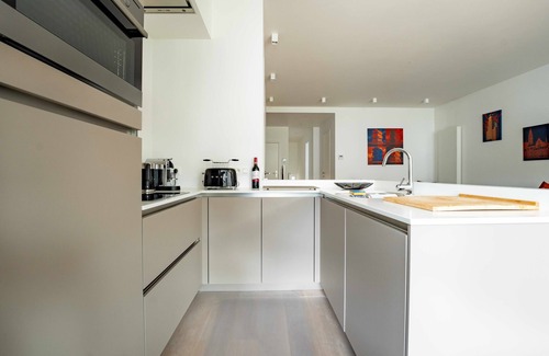 South Antwerp Apartamento | La Petite Foret | Apartamento de Diseño Urbano en el Distrito Artístico de Amberes