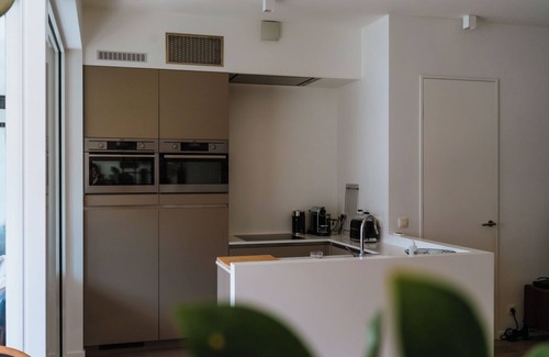 South Antwerp Apartamento | La Petite Foret | Apartamento de Diseño Urbano en el Distrito Artístico de Amberes