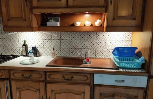 Loperec Casa | La petite maison bleue