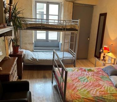 Issy-l'Eveque Cama Y Desayuno | La petite maison d issy