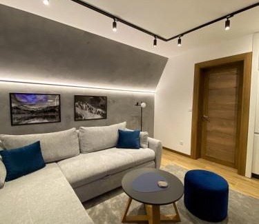 Divcibare Apartamento | La Pista