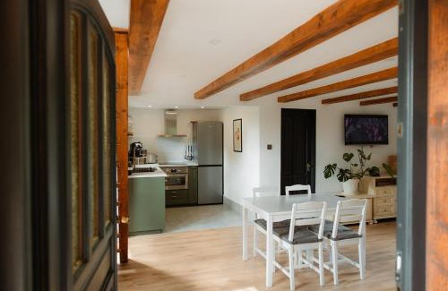 Auseu Casa | La Pomme