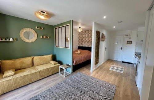 Sainte-Croix-en-Plaine Apartamento | La Poulie - Apartment with Balcony and Free Privative Parking - Close to Colmar
