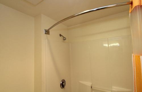 Tampa Hotel | La Quinta by Wyndham Tampa Brandon West