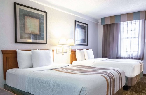 Terrytown Hotel | La Quinta Inn by Wyndham New Orleans West Bank / Gretna