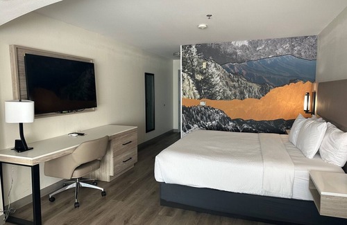 Northeast Heights Hotel | La Quinta Inn & Suites by Wyndham Albuquerque Midtown