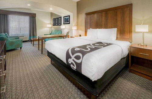 Fort Worth Hotel | La Quinta Inn & Suites by Wyndham Fort Worth Arlington West