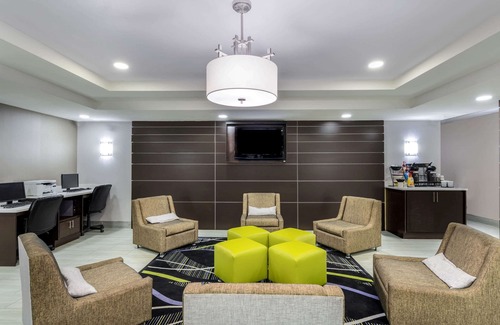 Canton Hotel | La Quinta Inn & Suites by Wyndham Canton MS