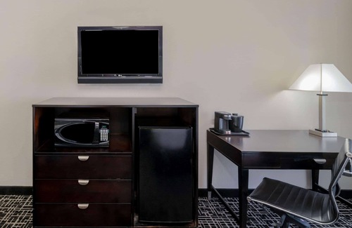 Canton Hotel | La Quinta Inn & Suites by Wyndham Canton MS