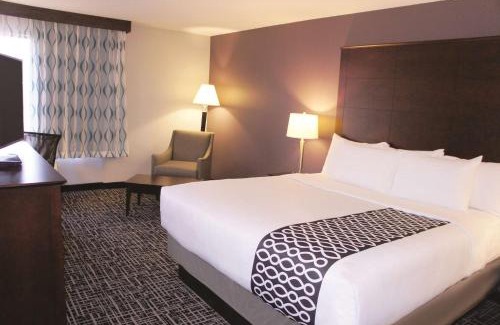 Aurora Hotel | La Quinta Inn & Suites by Wyndham Denver Aurora Medical