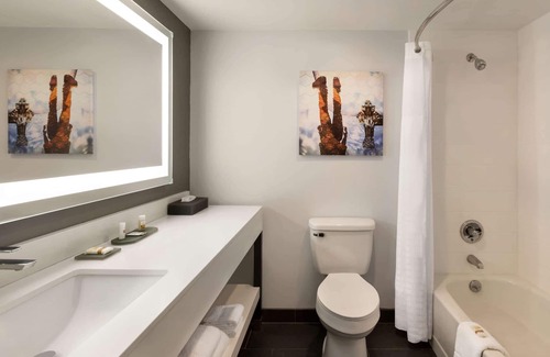 Dothan Hotel | La Quinta Inn & Suites by Wyndham Dothan