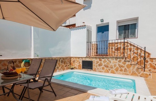 Santa Elena Villa | La Reconquista, Despeñaperros Santa Elena by Ruralidays