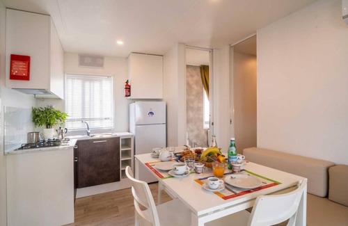 Porto Sant'Elpidio Apartamento | La Risacca Family Camping Village Lodge Comfort Dog für 5 Personen