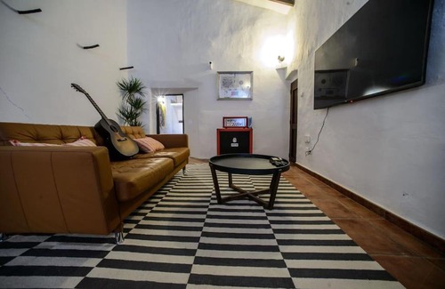 Chinorlet Casa | LA SIERRA CASA - Preciosa villa con enorme jardín, piscina y sala de juegos