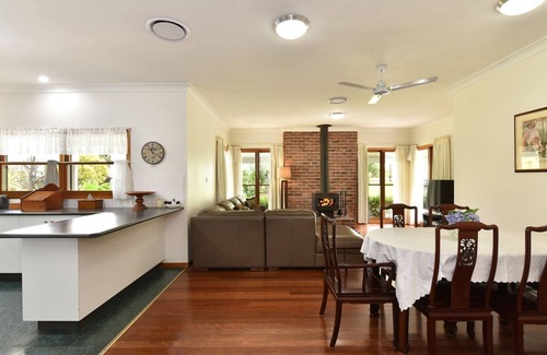 Pokolbin Casa | La Sila Homestead - Beautifully Presented - Haga de este su hogar lejos de casa.