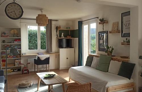 Montevrain Villa | La Tanière aux Loups