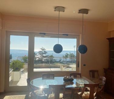 Sanremo Apartamento | La terrazza nel blu