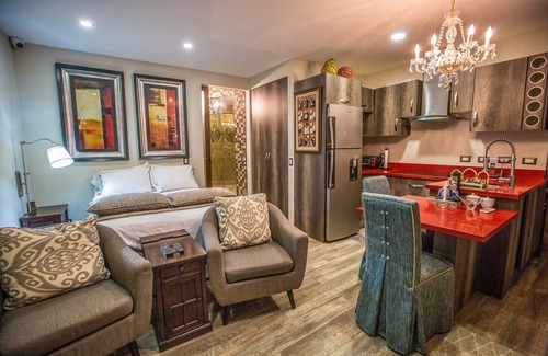 Atenas Villa | La Toscana Hills