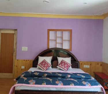 Hundar Casa | LA-TSAS GUEST HOUSE