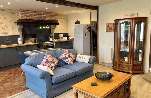 Maison-Feyne Casa | La Vallée des Peintres. Cottage de la Roseraie Sleeps 5