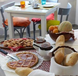Val di Sur-San Michele Cama Y Desayuno | La Vecchia Latteria - B & B
