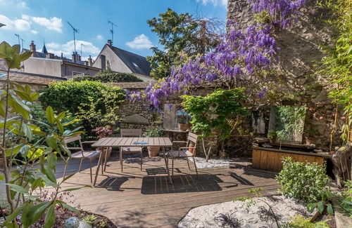 Nemours Apartamento | Le Patio-Apartamento-Apartamento-Baño Privado-Patio