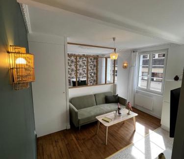 Eu Apartamento | LA VERRIÈRE. Les Locations ISAHORA c'est aussi plusieurs appart' de Standing à 2 pas du Château d'Eu, des Falaises du Tréport, de MERS les Bains et aux portes de la BAIE DE SOMME