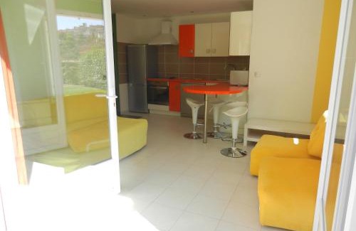 Biot Apartamento | La vie en couleurs