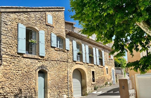 Lagnes Casa | La Villa 1777