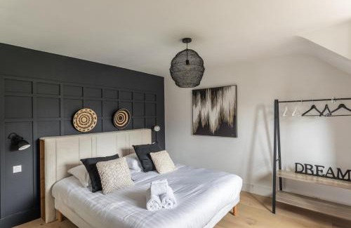 Le Tronchet Villa | LA VILLA DU GOLF - avec piscine couverte chauffée et jacuzzi