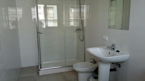 Calvarrasa de Abajo Casa | La Villa Hostal