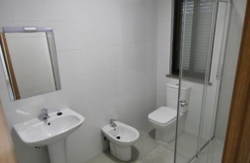 Calvarrasa de Abajo Casa | La Villa Hostal