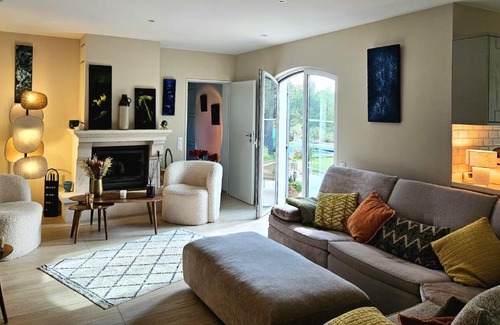 Lambesc Cama Y Desayuno | La Villa KEF