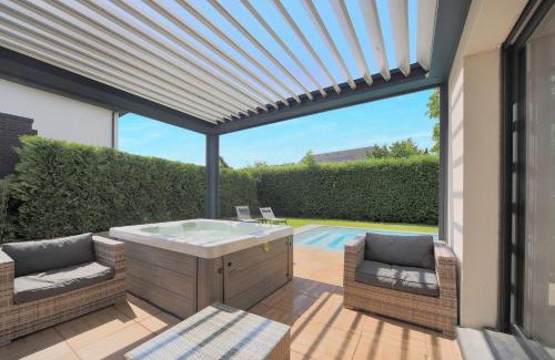 Sainghin-en-Melantois Casa | La Villa Sainghin - Piscine et Jacuzzi Privé