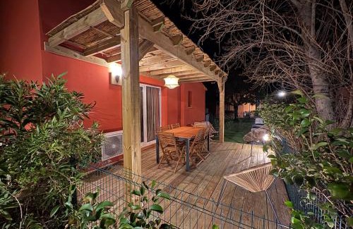 Lecci Villa | La Villa Sylody restaurant, 3 piscines et location de vélo sur place