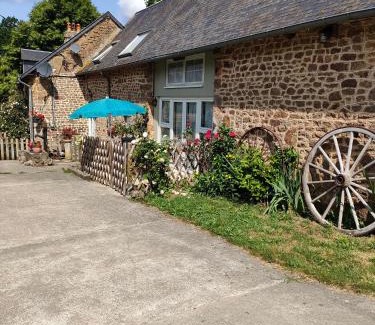 Buais-les-Monts Cama Y Desayuno | La Ville - Les Petits Champs