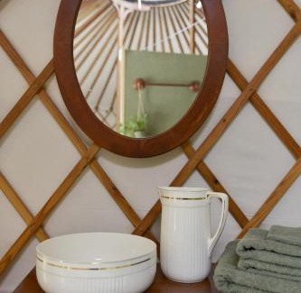 Neufchateau Otro | La yourte de l'Abreuvoir