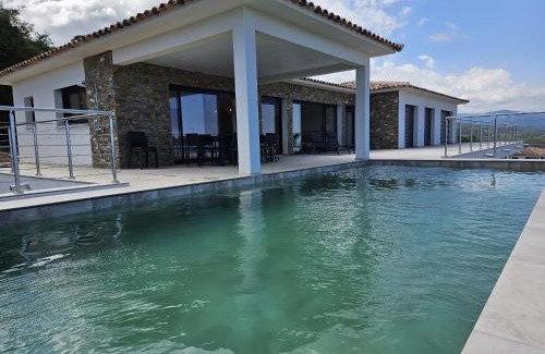 Solenzara Casa | LABELLE- Vue mer panoramique - Piscine privée - Clim -WIFI
