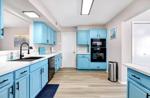 Southside Casa | Lackland Pool House 4 minutes from Lackland AFB