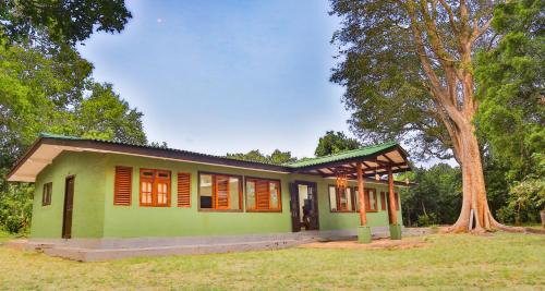 Tissamaharama Otro | Lacoste By Yala Forest Bungalow