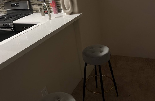 Ladera Heights Apartamento | LADERA HEIGHTS APARTMENT