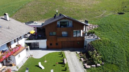 Castelrotto Apartamento | Ladinser Hof Western Suite