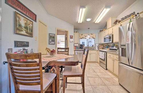 The Villages Casa | Lady Lake House w/ Lanai & Community Pool!