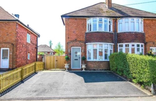 Loughborough Casa | Ladybird House