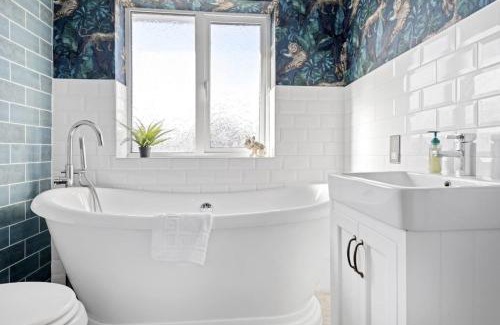 Loughborough Casa | Ladybird House