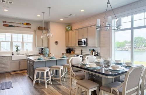 Kingsland Casa | Lago Bonito - Waterfront w/ Private Pool - Lake Views from All Rooms
