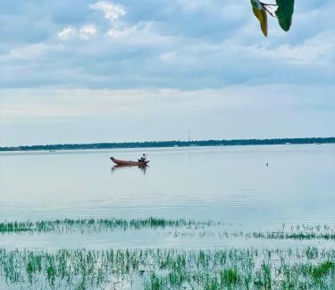 Pottuvil Division 2 Hotel | Lagoon Villa Arugambay